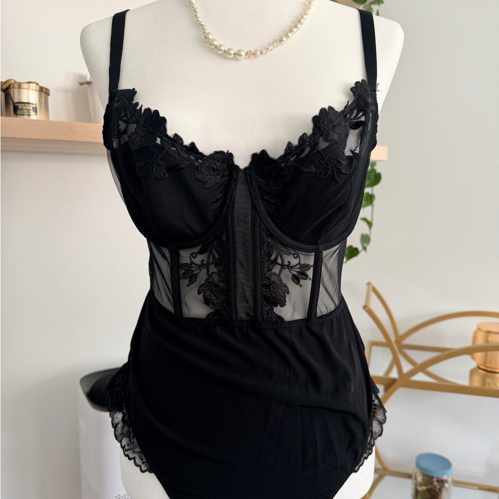 Etam Desinvolte Embroidered Underwire Bodysuit - Picture 9 of 11